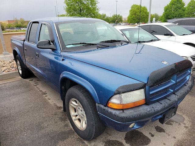 2003 DAKOTA (1).jpg